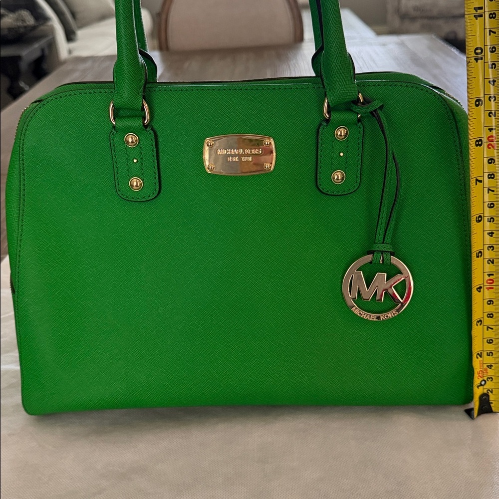 Michael Kors Kelly Green Saffiano Leather Satchel with Gold Hardware - Picture 13 of 15